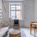 Huoneisto Bright Loft Steps From Linnanmäki&alppipuisto Helsinki