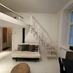 Appartement Bright Loft Steps From Linnanmaeki & Alppipuisto *